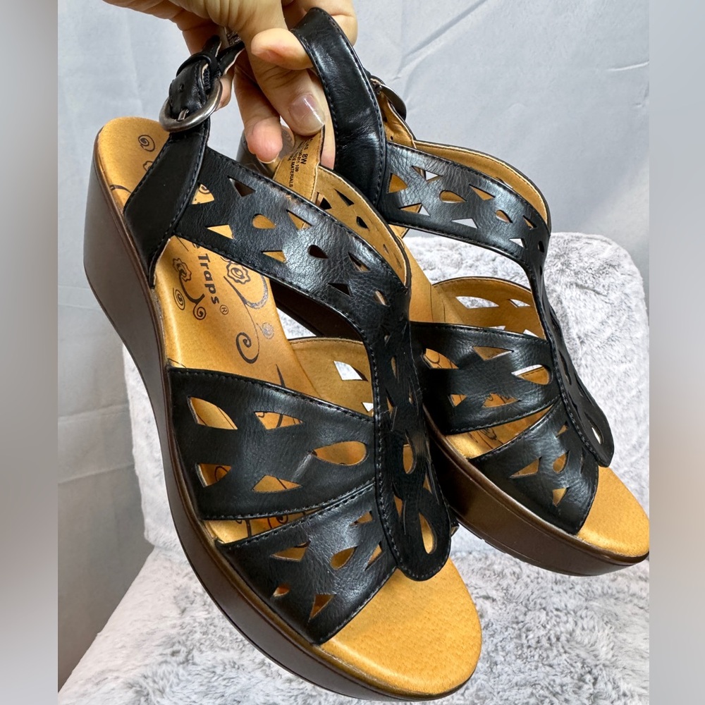 Bare Traps Dallas Wedge Sandal- Sz 8W - Picture 6 of 11